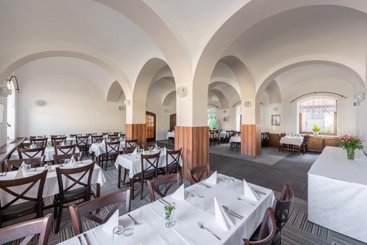 Floret Hotel